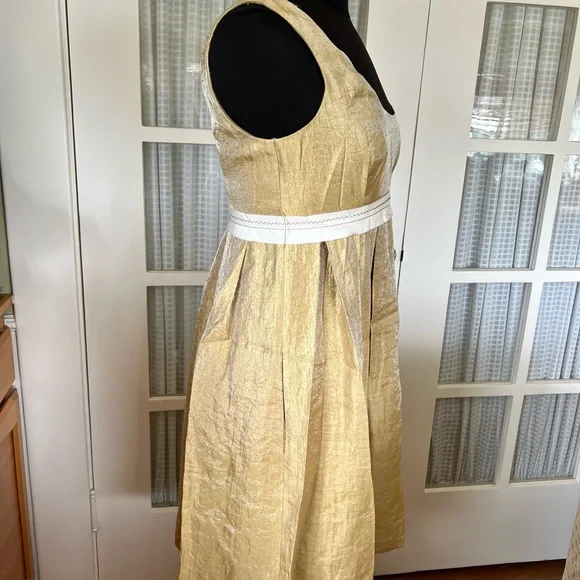 Vera Wang Dress - Picture 12 of 13